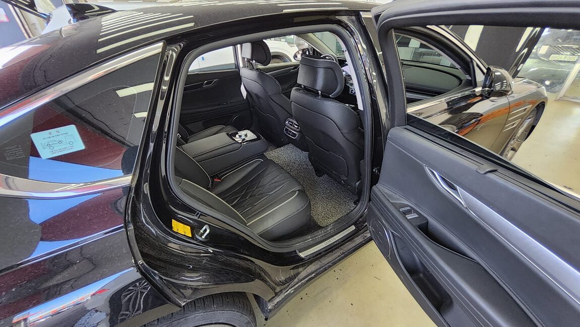 GENESIS THE ALL NEW G80 GASOLINE 2.5 AWD BASE MODEL 2024 - zdjęcie 13