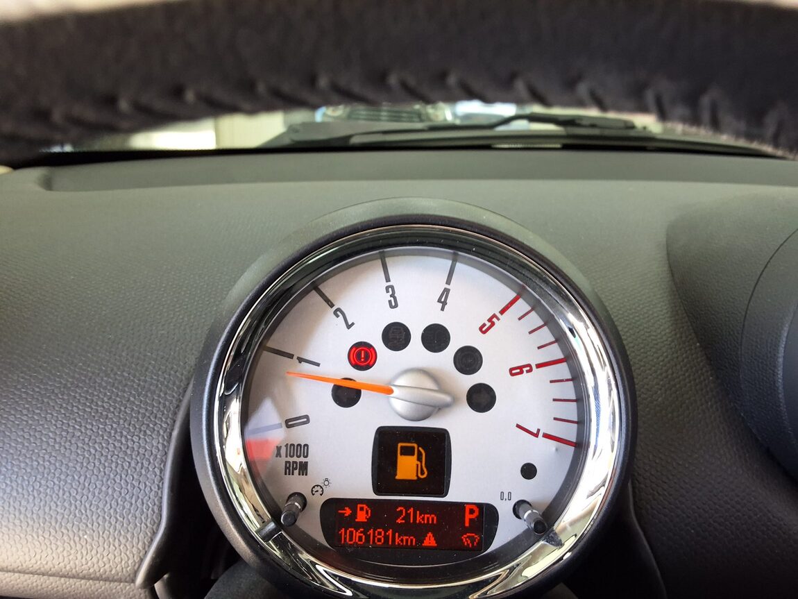MINI COUNTRYMAN 2.0 D 2013 - zdjęcie 10