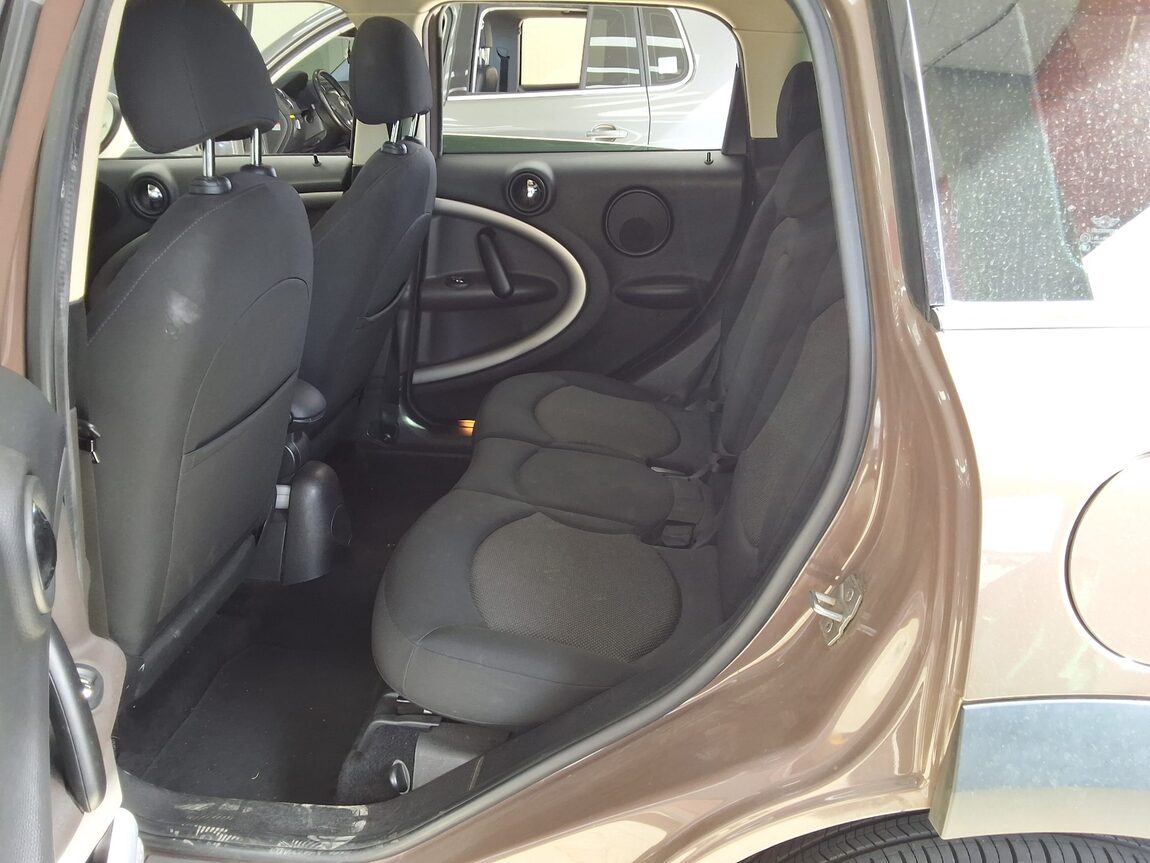 MINI COUNTRYMAN 2.0 D 2013 - zdjęcie 13