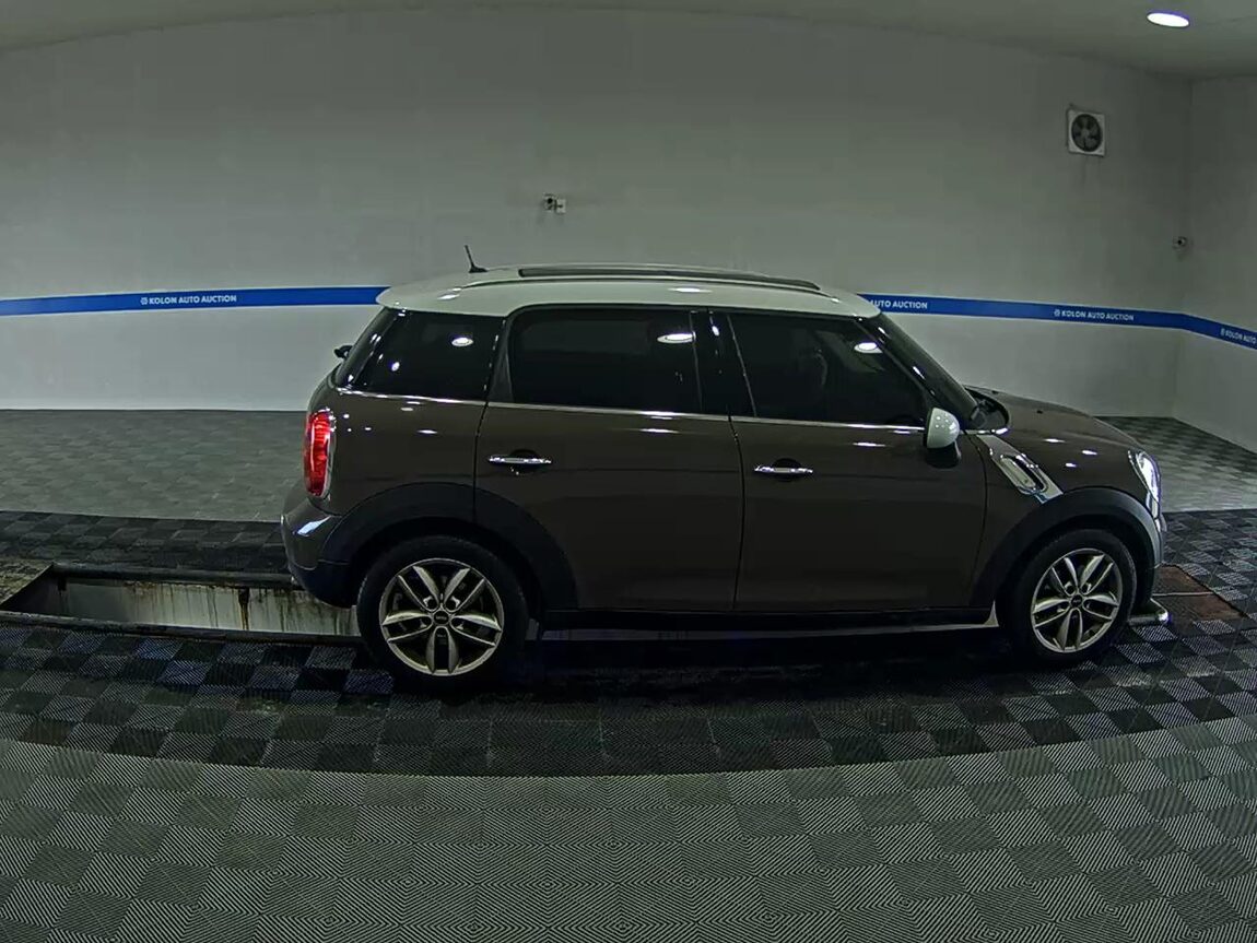 MINI COUNTRYMAN 2.0 D 2013 - zdjęcie 4