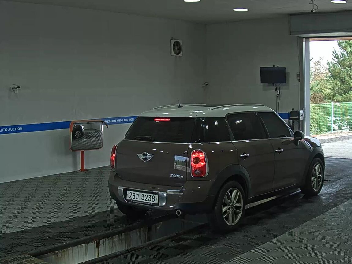 MINI COUNTRYMAN 2.0 D 2013 - zdjęcie 5