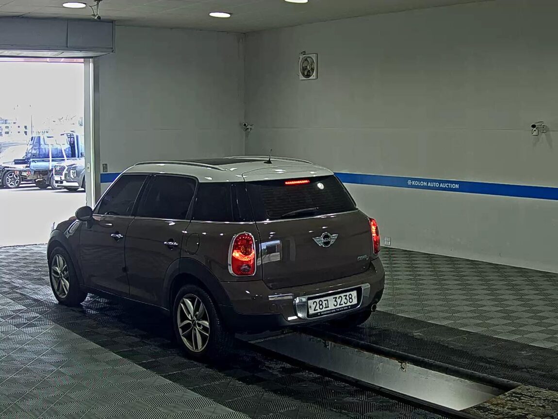 MINI COUNTRYMAN 2.0 D 2013 - zdjęcie 6