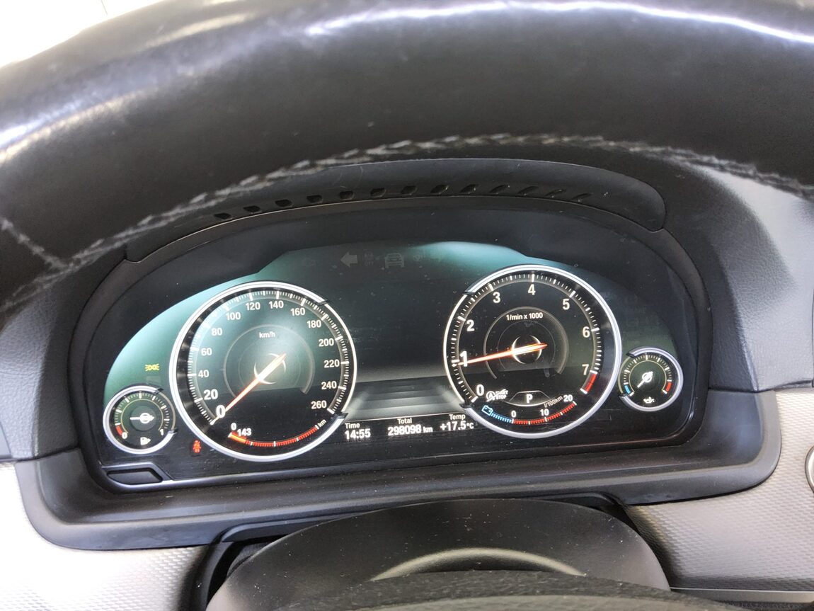 BMW 5 SERIES (6TH GEN) 528i M SPORT 2013 - zdjęcie 9