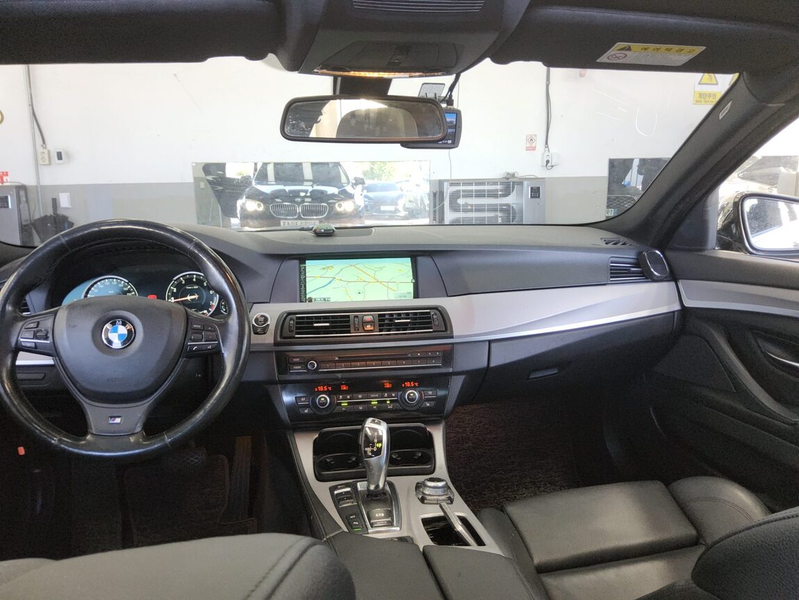 BMW 5 SERIES (6TH GEN) 528i M SPORT 2013 - zdjęcie 11