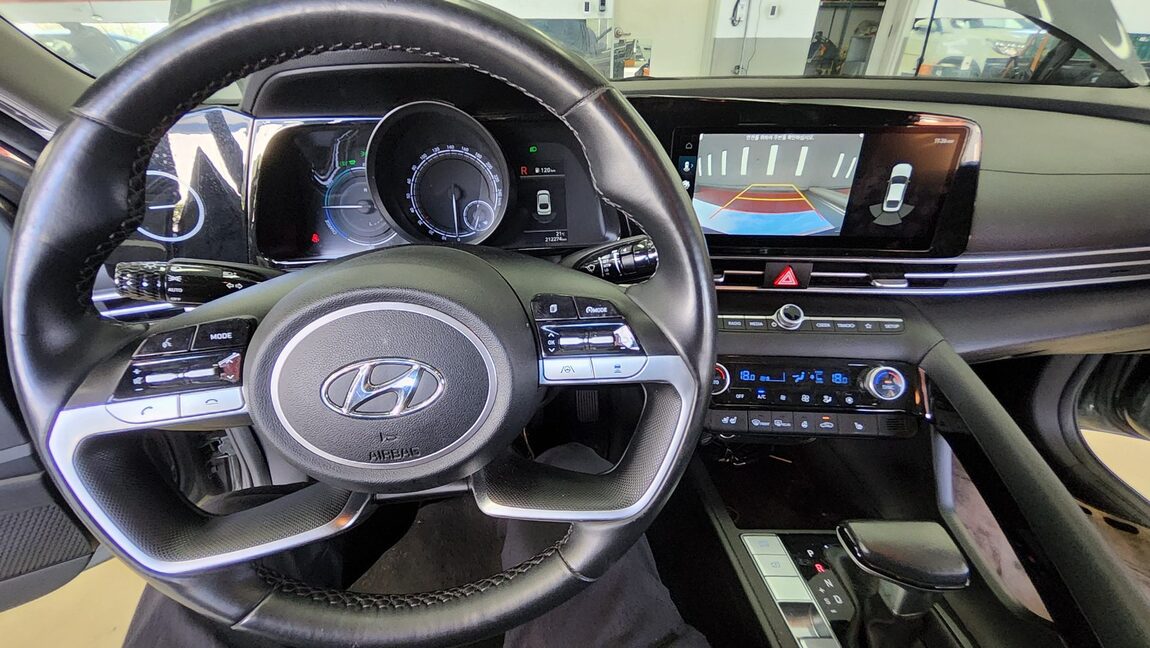 HYUNDAI AVANTE HYBRID (CN7) HEV MODERN 2022 - zdjęcie 19