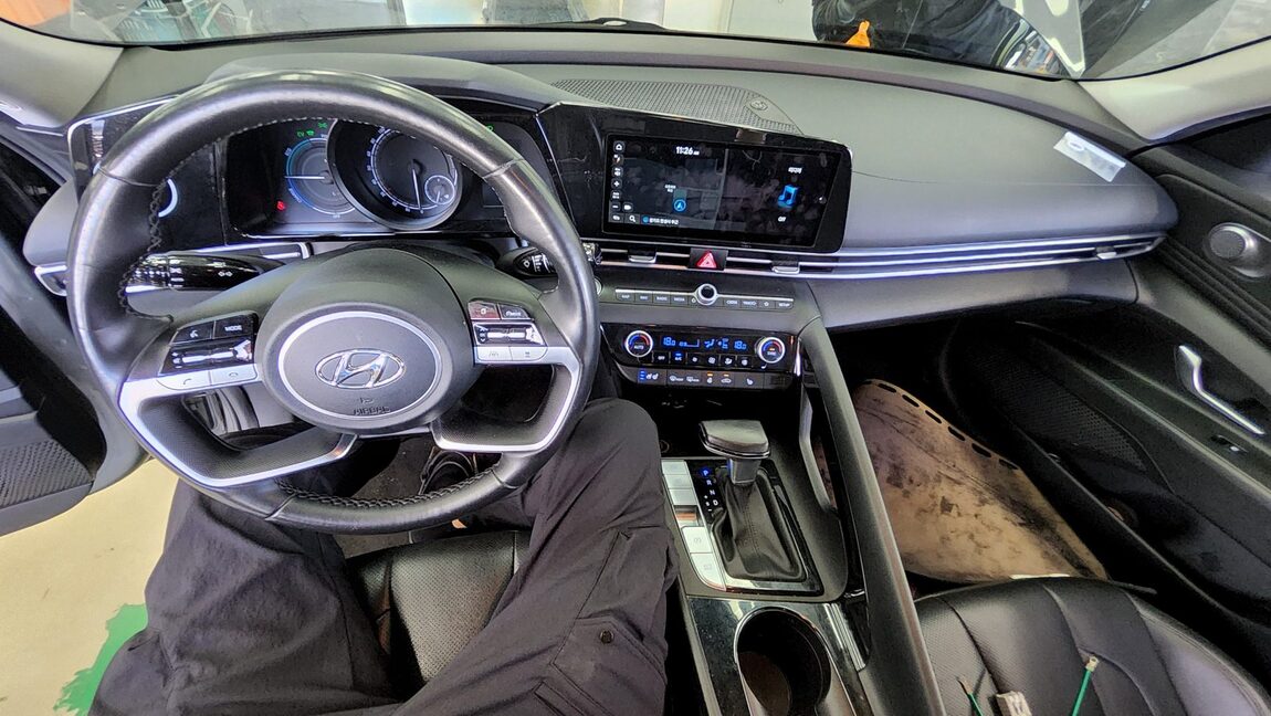 HYUNDAI AVANTE HYBRID (CN7) HEV MODERN 2022 - zdjęcie 11
