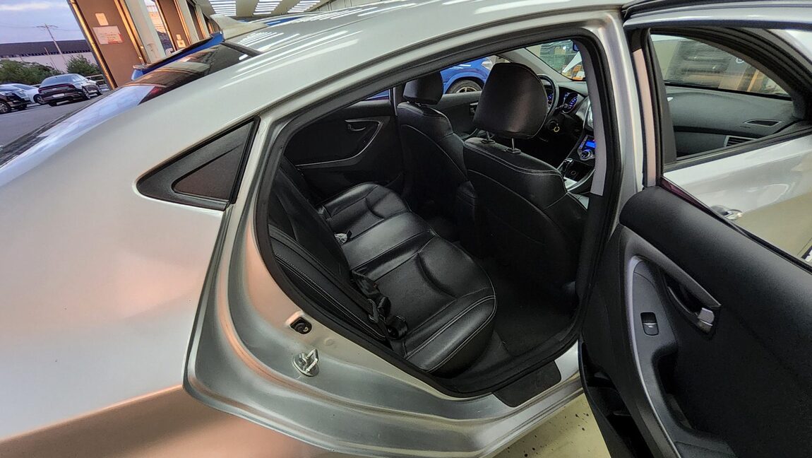 HYUNDAI AVANTE MD M16 GDi LUXURY 2012 - zdjęcie 13