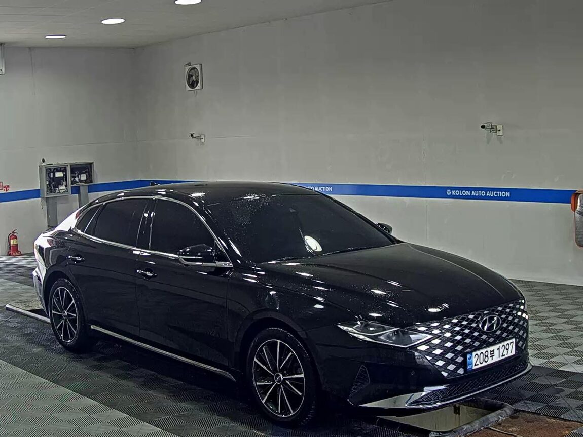 HYUNDAI THE NEW GRANDEUR IG GASOLINE 3.3 EXCLUSIVE 2022 - zdjęcie 3