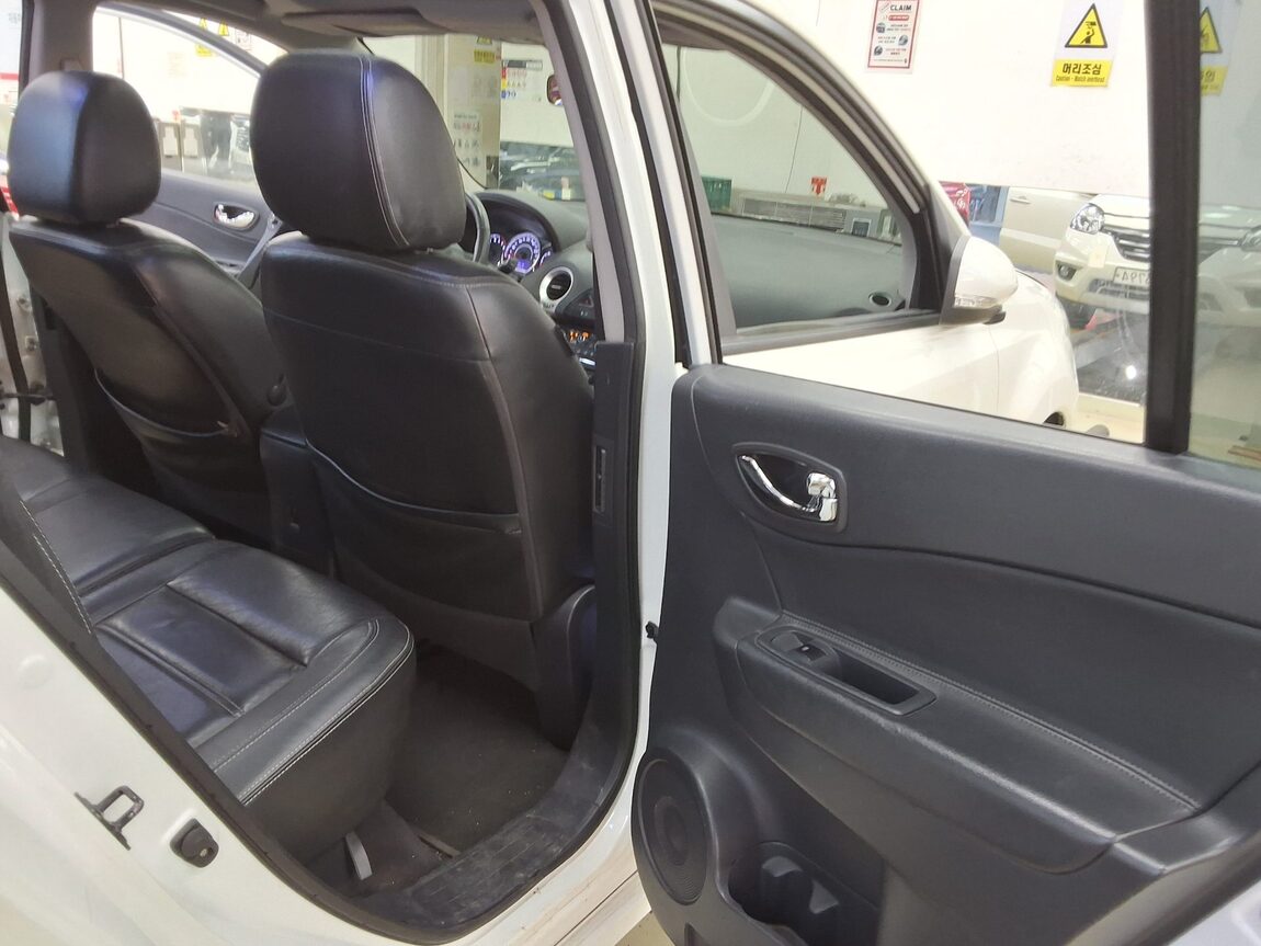 RENAULT (SAMSUNG) QM5 NEO GASOLINE 2WD LE 2014 - zdjęcie 13