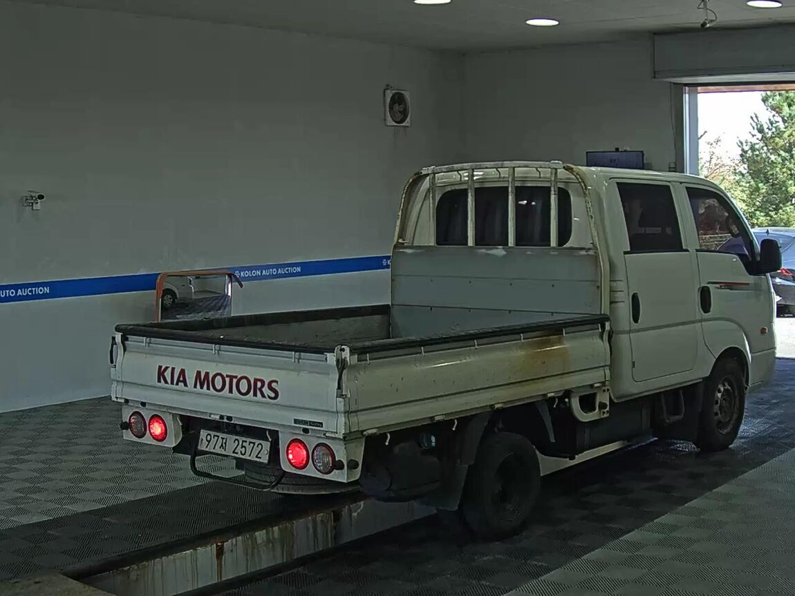 KIA THE NEW BONGO III CARGO 1 TON DOUBLE CAB EXTRA LONG WHEELBASE L 2020 - zdjęcie 5