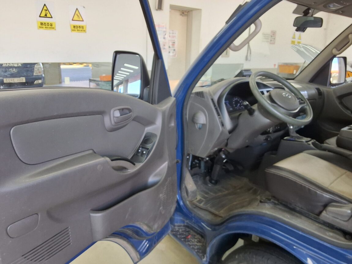 HYUNDAI PORTER II CRDi DOUBLE CAB EXTRA LONG WHEELBASE STYLE 2022 - zdjęcie 10