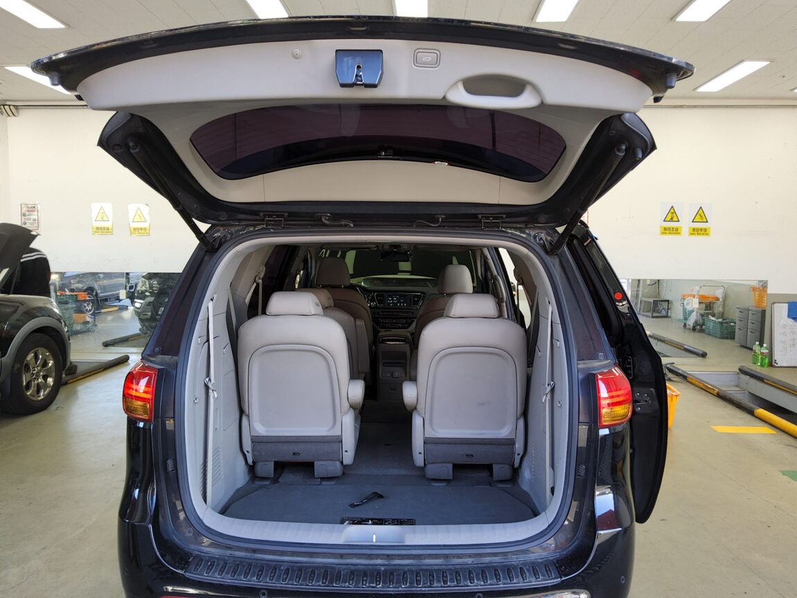 KIA ALL NEW CARNIVAL 9-SEATER DIESEL NOBLESSE 2018 - zdjęcie 15
