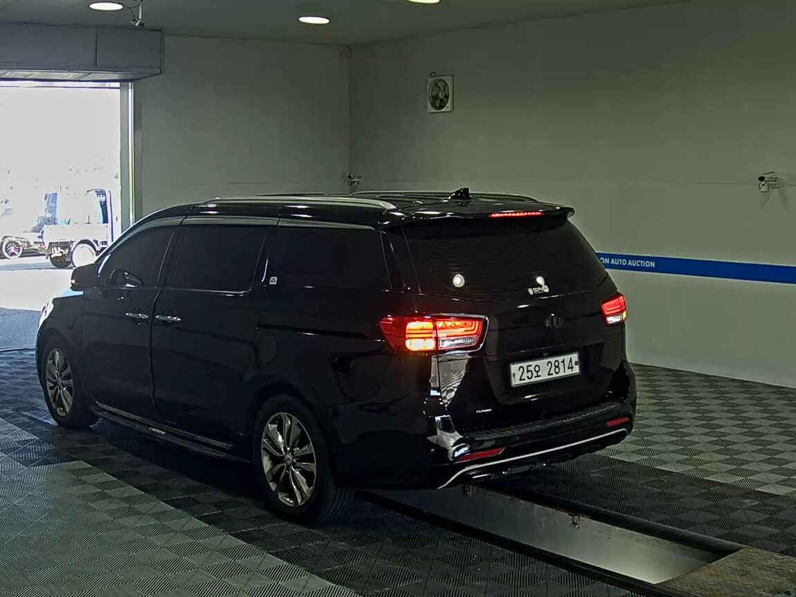 KIA ALL NEW CARNIVAL 9-SEATER DIESEL NOBLESSE 2018 - zdjęcie 6