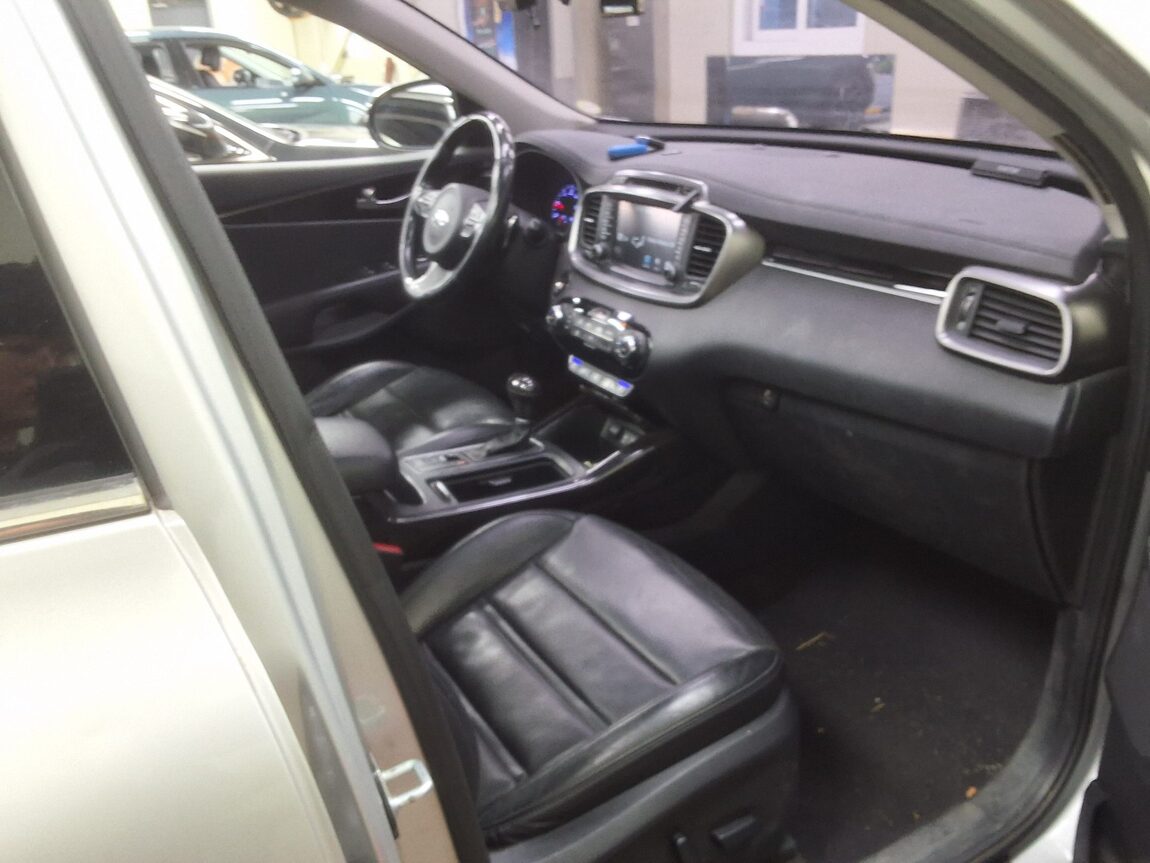 KIA ALL NEW SORENTO R2.0 2WD NOBLESSE SPECIAL 2017 - zdjęcie 15