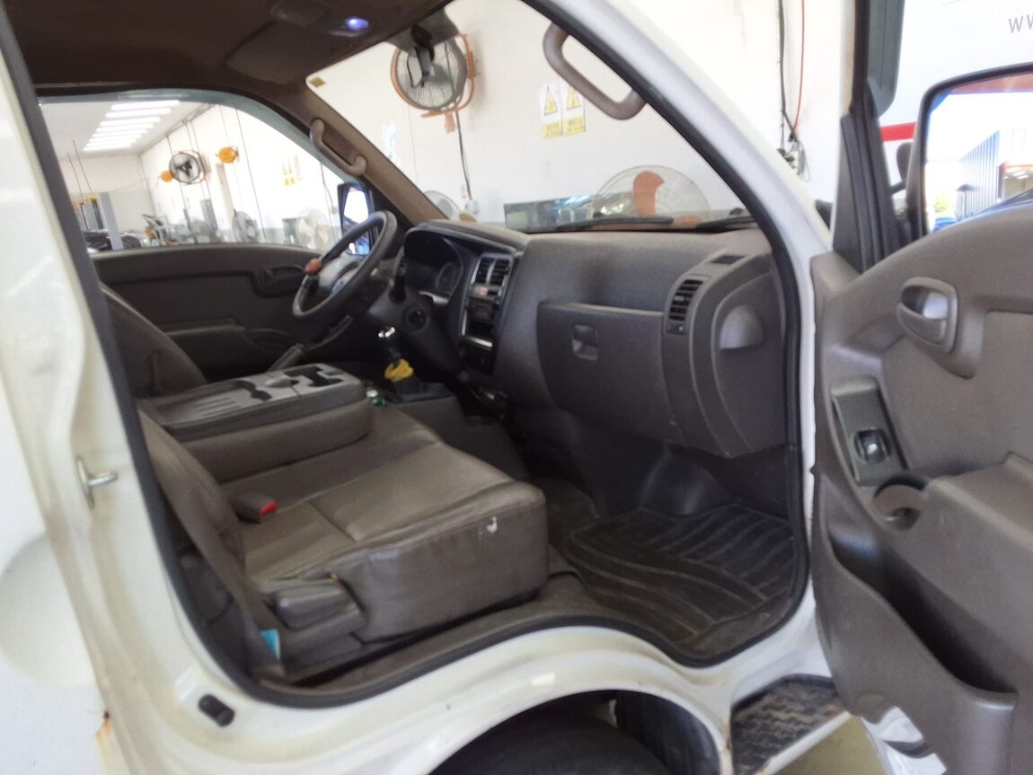 HYUNDAI PORTER II CRDi DOUBLE CAB EXTRA LONG WHEELBASE SUPER 2016 - zdjęcie 14