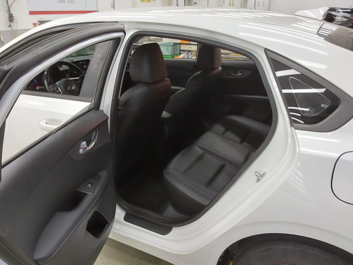 KIA ALL NEW K3 1.6 GASOLINE LUXURY 2020 - zdjęcie 12
