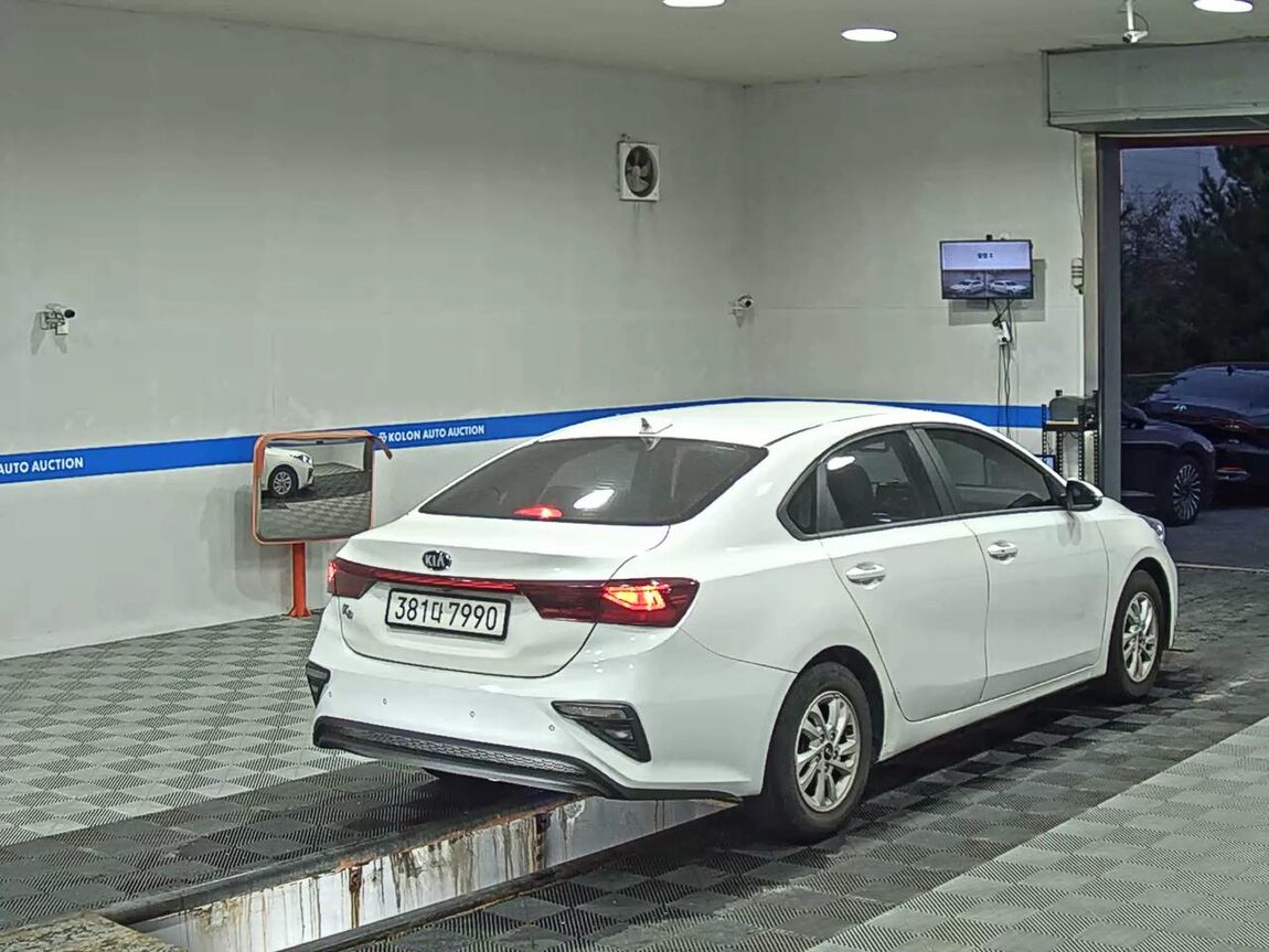 KIA ALL NEW K3 1.6 GASOLINE LUXURY 2020 - zdjęcie 5