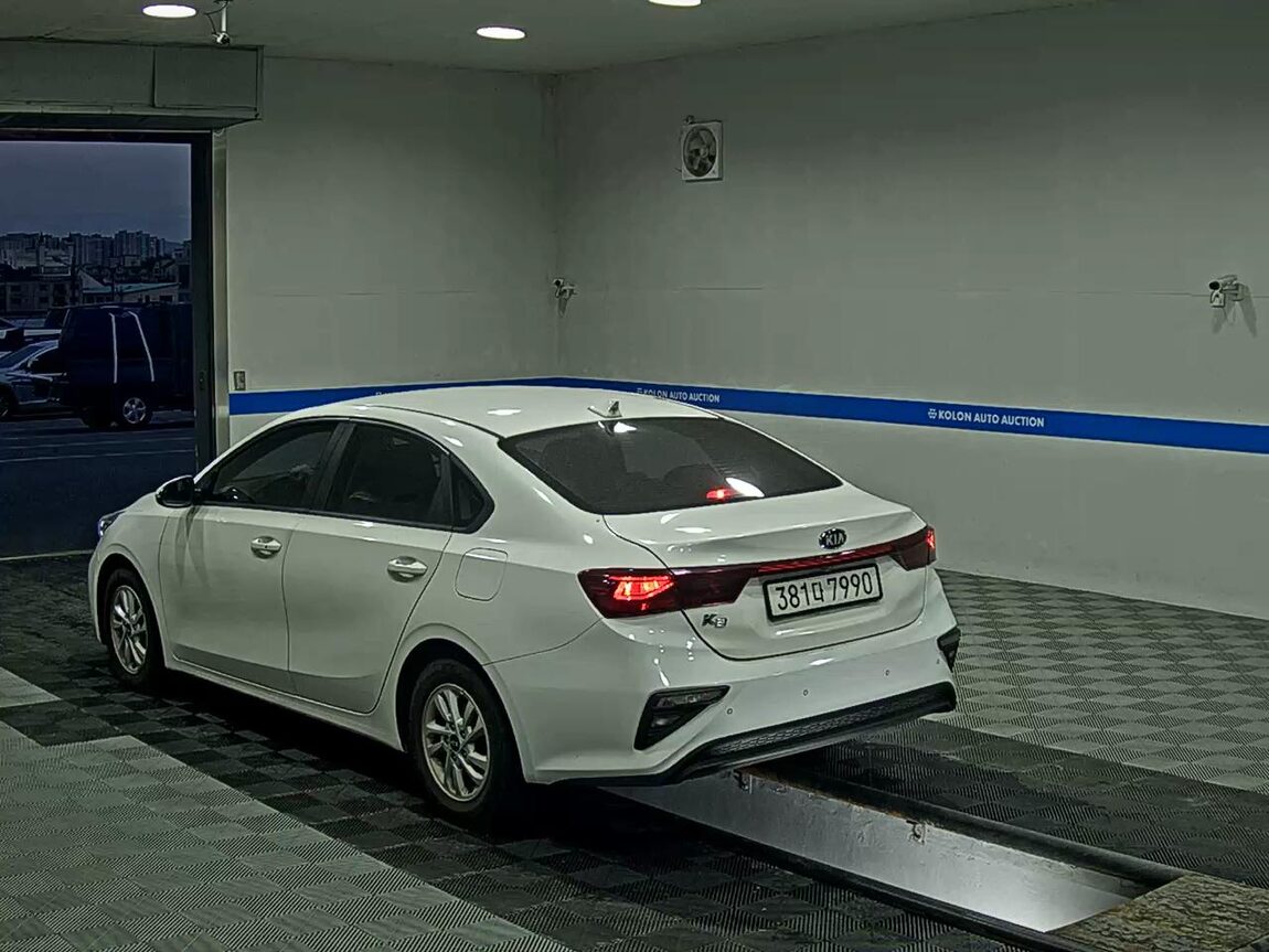 KIA ALL NEW K3 1.6 GASOLINE LUXURY 2020 - zdjęcie 6