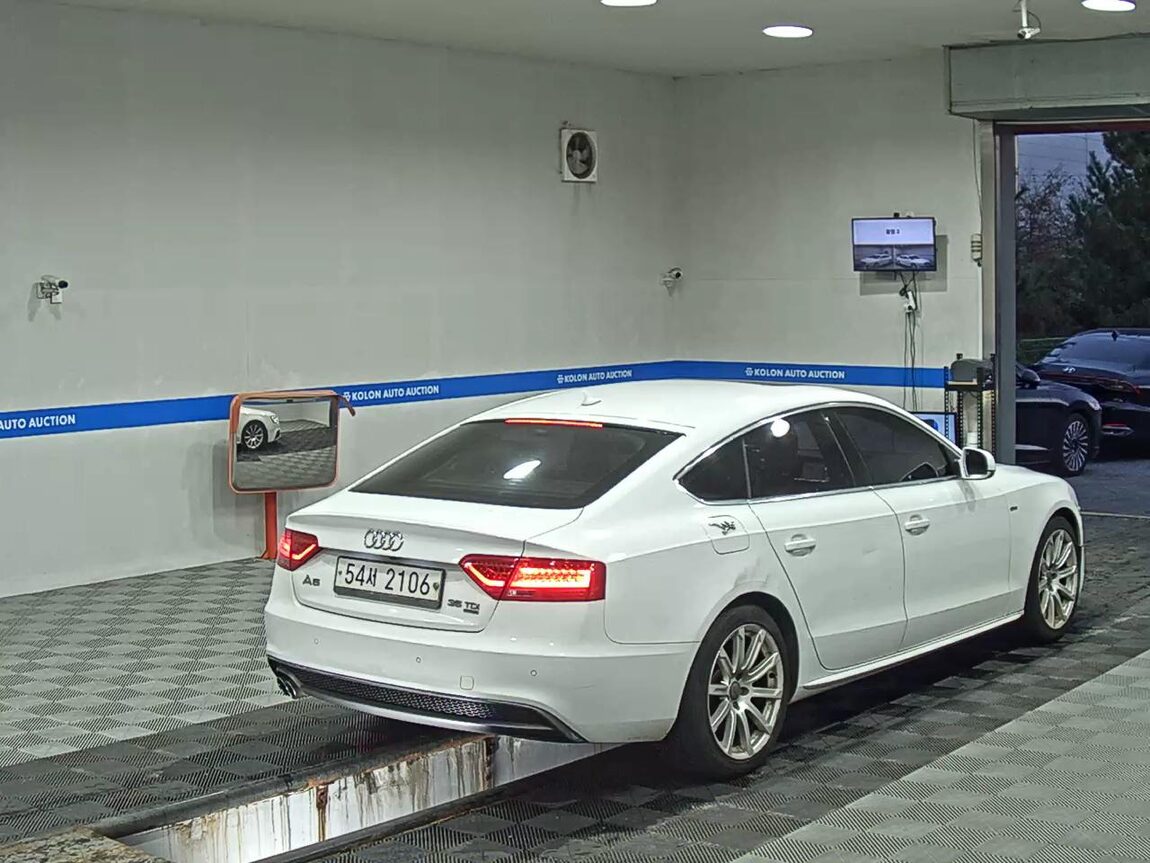AUDI A5 35 TDI QUATTRO SPORTBACK DYNAMIC 2015 - zdjęcie 5