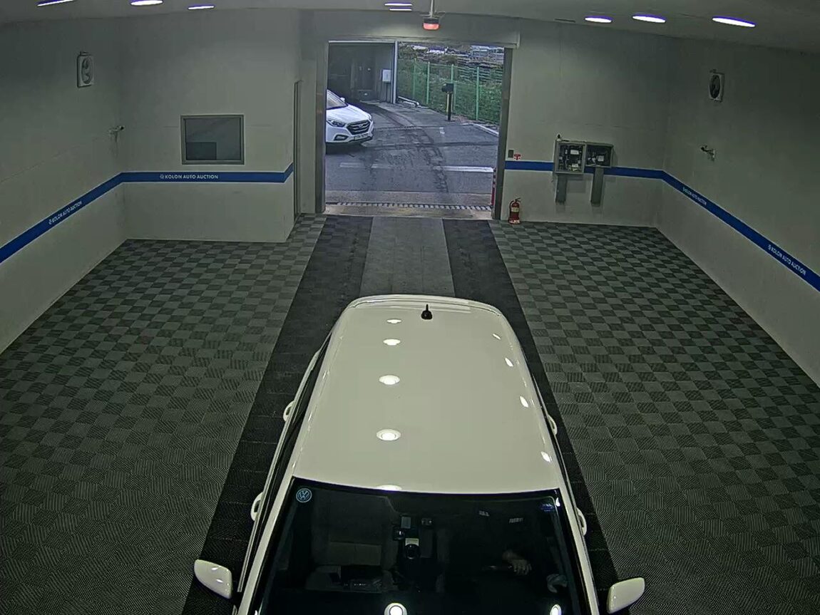 VOLKSWAGEN GOLF (6TH GEN) 1.6 TDI BLUEMOTION STYLE EDITION 2013 - zdjęcie 7