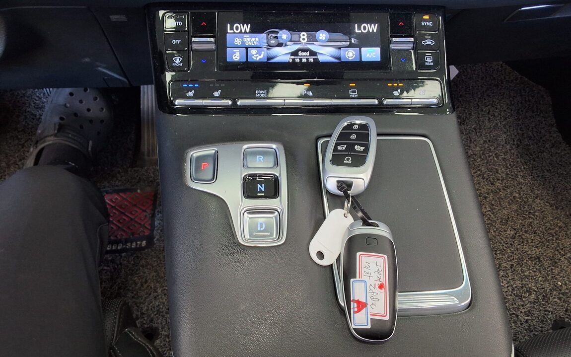 HYUNDAI THE NEW GRANDEUR IG HYBRID 2.4 HEV LE BLANC 2023 - zdjęcie 20
