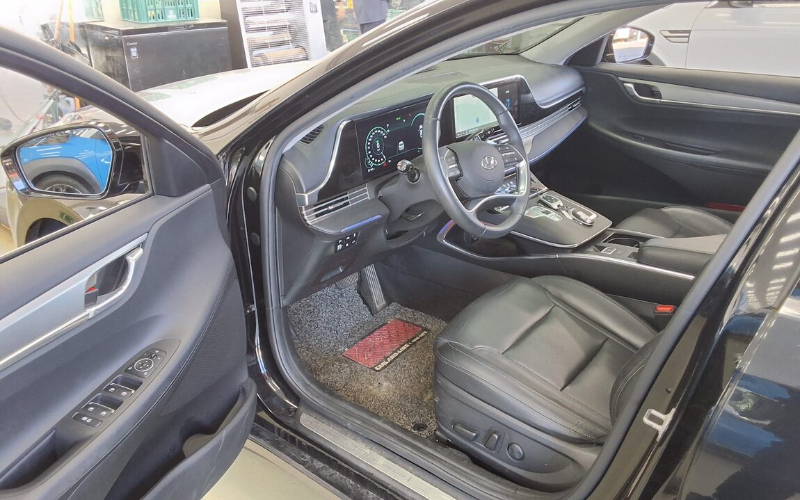 HYUNDAI THE NEW GRANDEUR IG HYBRID 2.4 HEV LE BLANC 2023 - zdjęcie 10