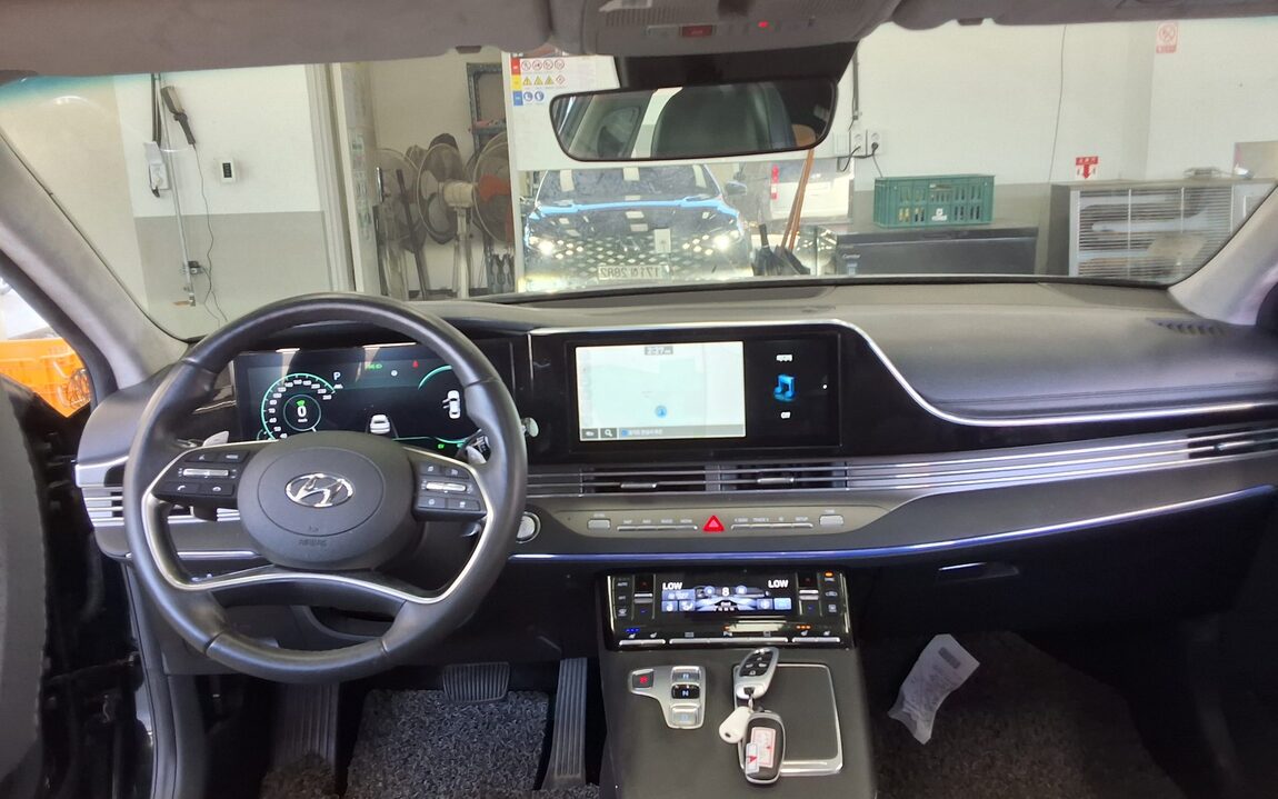 HYUNDAI THE NEW GRANDEUR IG HYBRID 2.4 HEV LE BLANC 2023 - zdjęcie 11