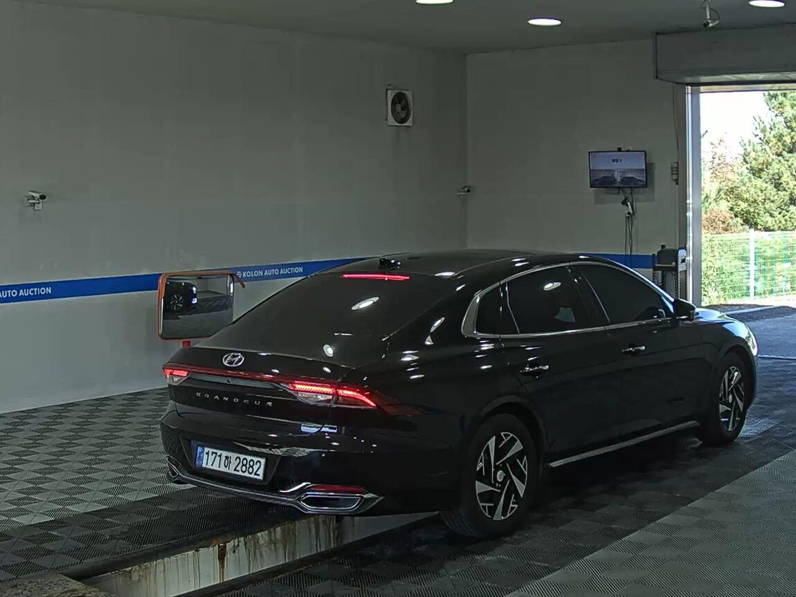 HYUNDAI THE NEW GRANDEUR IG HYBRID 2.4 HEV LE BLANC 2023 - zdjęcie 5