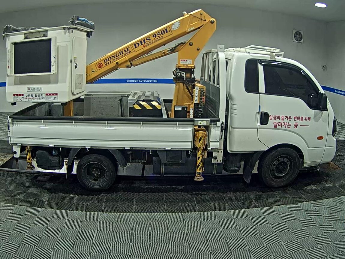 KIA THE NEW BONGO III CARGO 1 TON KING CAB EXTRA LONG WHEELBASE L 2022 - zdjęcie 4