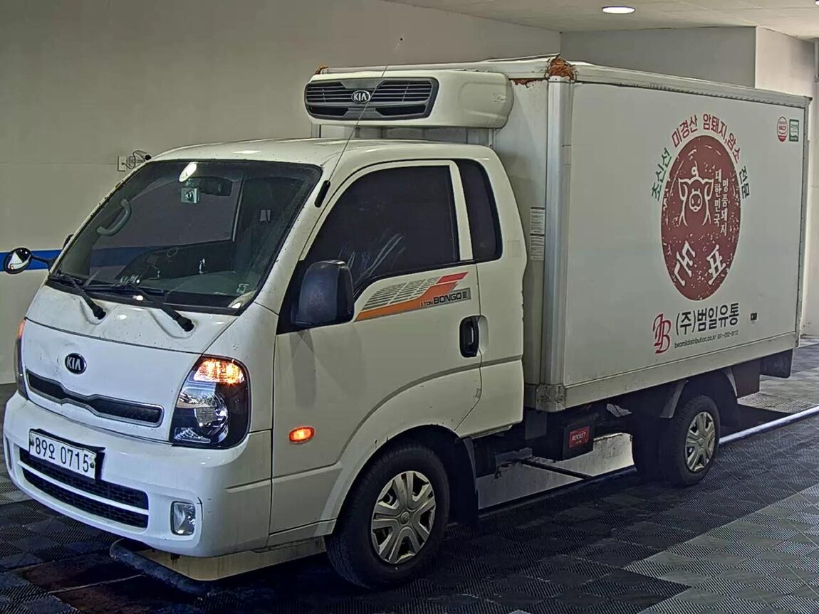 KIA BONGO III CARGO FREEZER BOX TRUCK 1 TON KING CAB 2018 - zdjęcie 2
