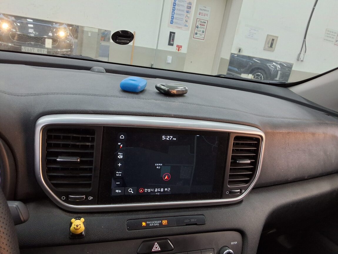 KIA SPORTAGE THE BOLD 1.6 DIESEL 2WD PRESTIGE 2019 - zdjęcie 17