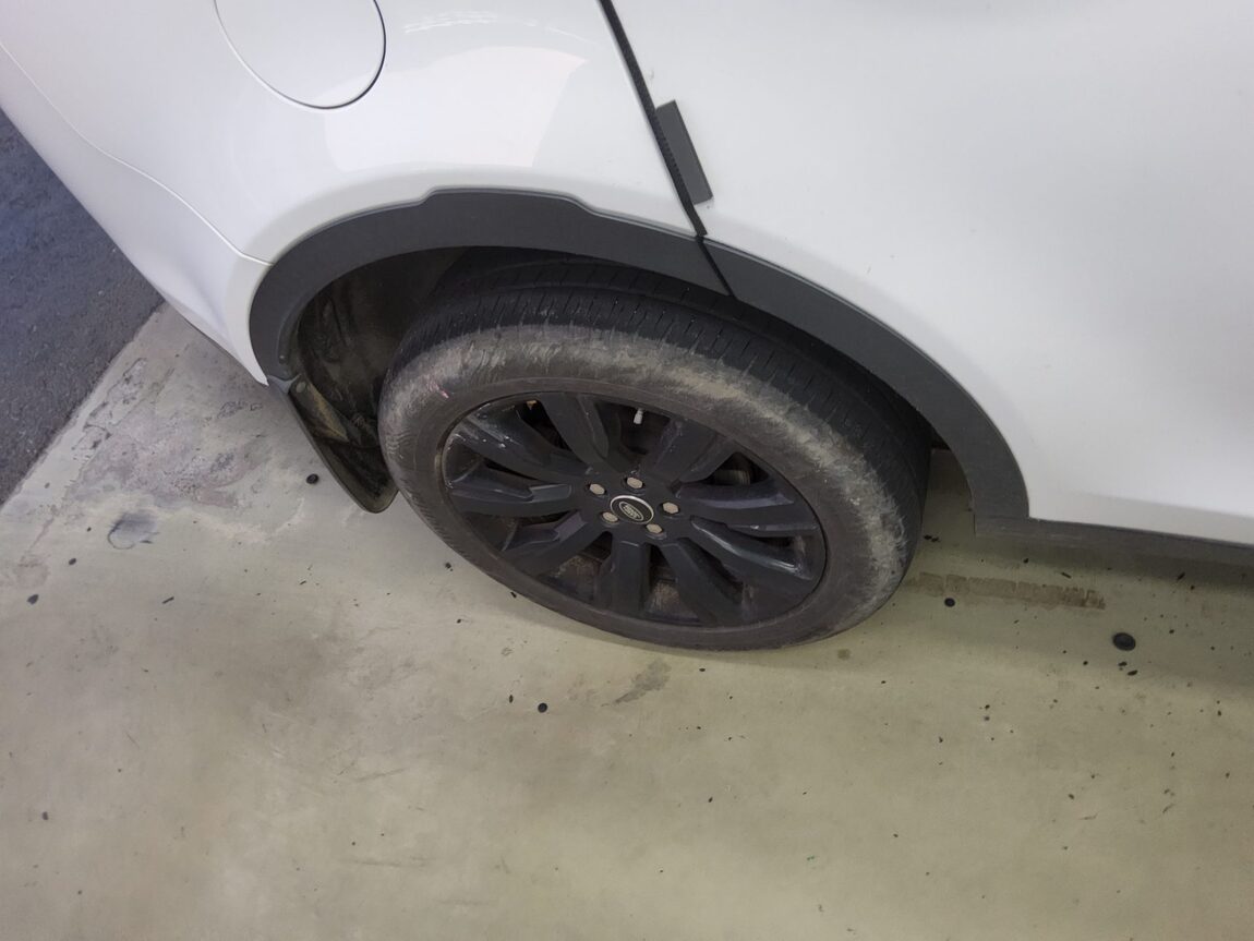 LAND ROVER DISCOVERY SPORT 2.0 TD4 HSE LUXURY 2018 - zdjęcie 22