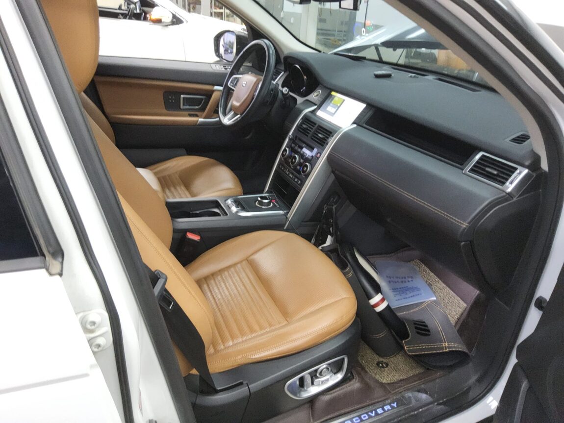 LAND ROVER DISCOVERY SPORT 2.0 TD4 HSE LUXURY 2018 - zdjęcie 14