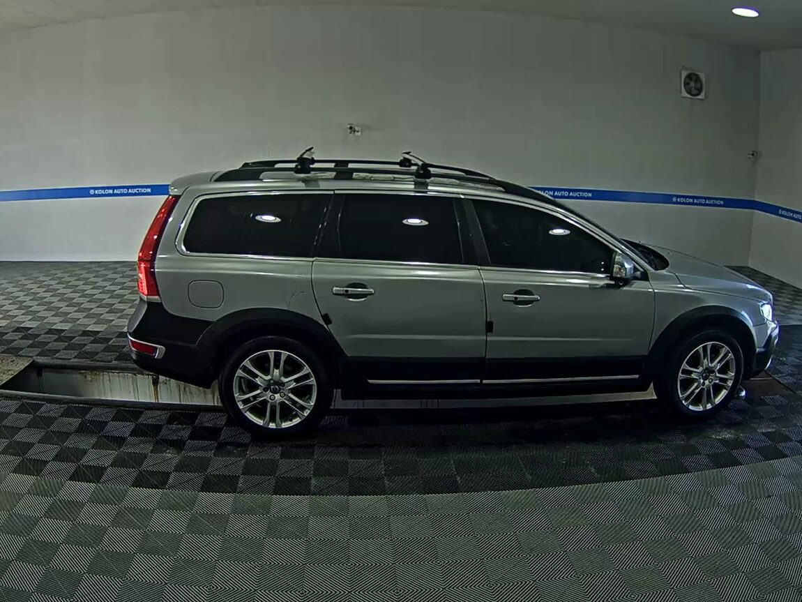VOLVO XC70 D5 AWD SUMMUM 2016 - zdjęcie 4