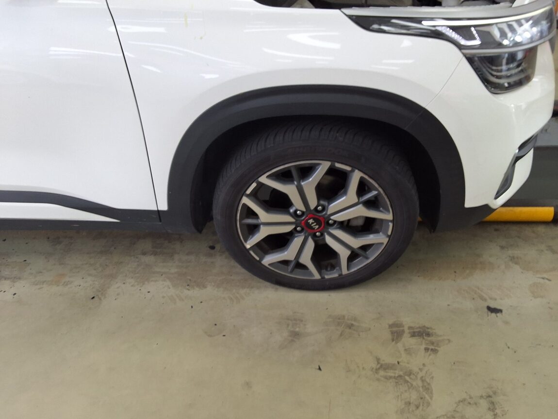 KIA SELTOS 1.6 GASOLINE 2WD SIGNATURE 2022 - zdjęcie 24