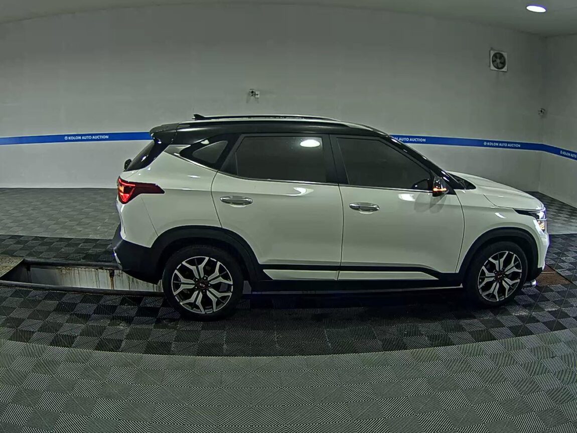 KIA SELTOS 1.6 GASOLINE 2WD SIGNATURE 2022 - zdjęcie 4