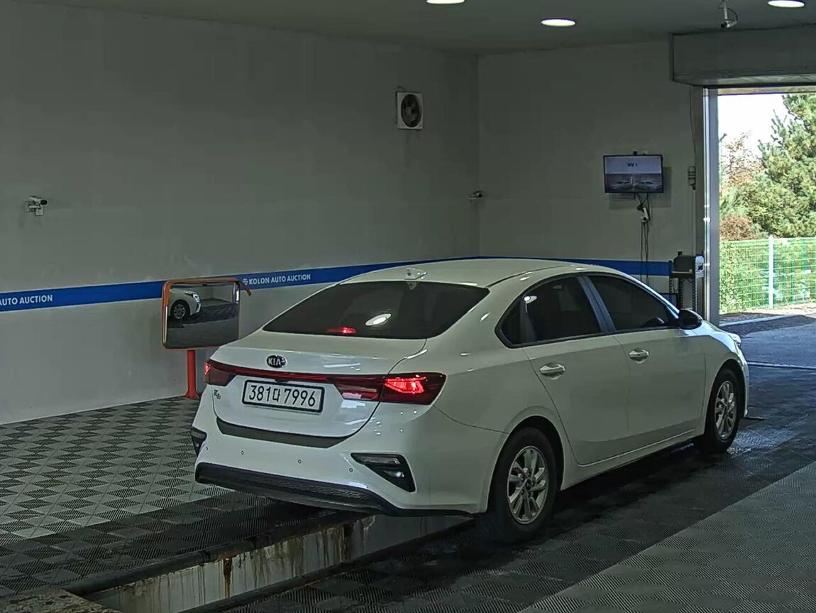 KIA ALL NEW K3 1.6 GASOLINE LUXURY 2020 - zdjęcie 5