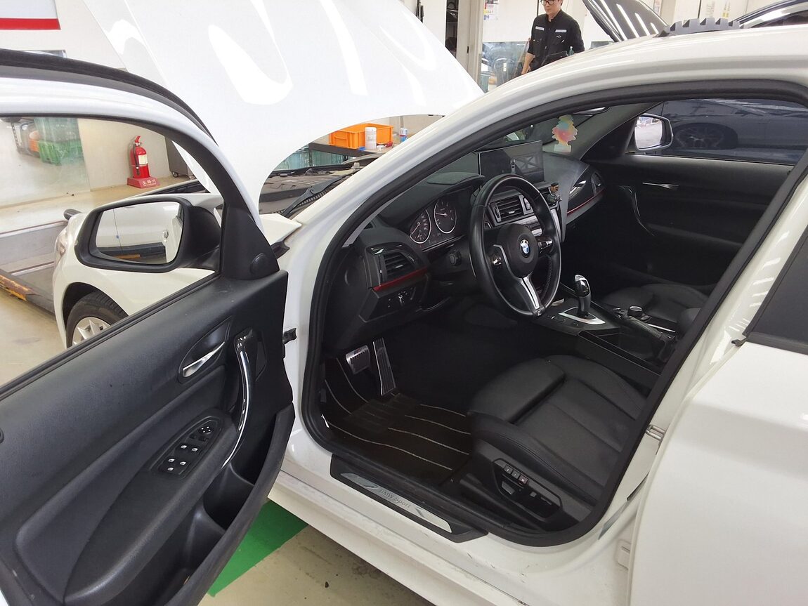 BMW 1 SERIES (2ND GEN) 5-DOOR 120d SPORT LINE 2014 - zdjęcie 10
