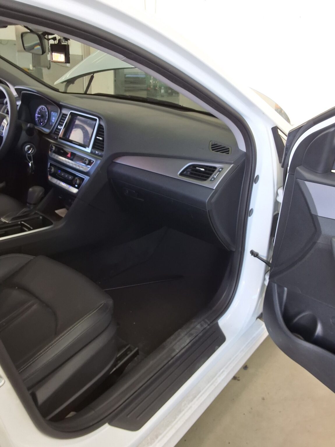HYUNDAI LF SONATA NEW RISE LPi RENTAL CAR STYLE 2018 - zdjęcie 14