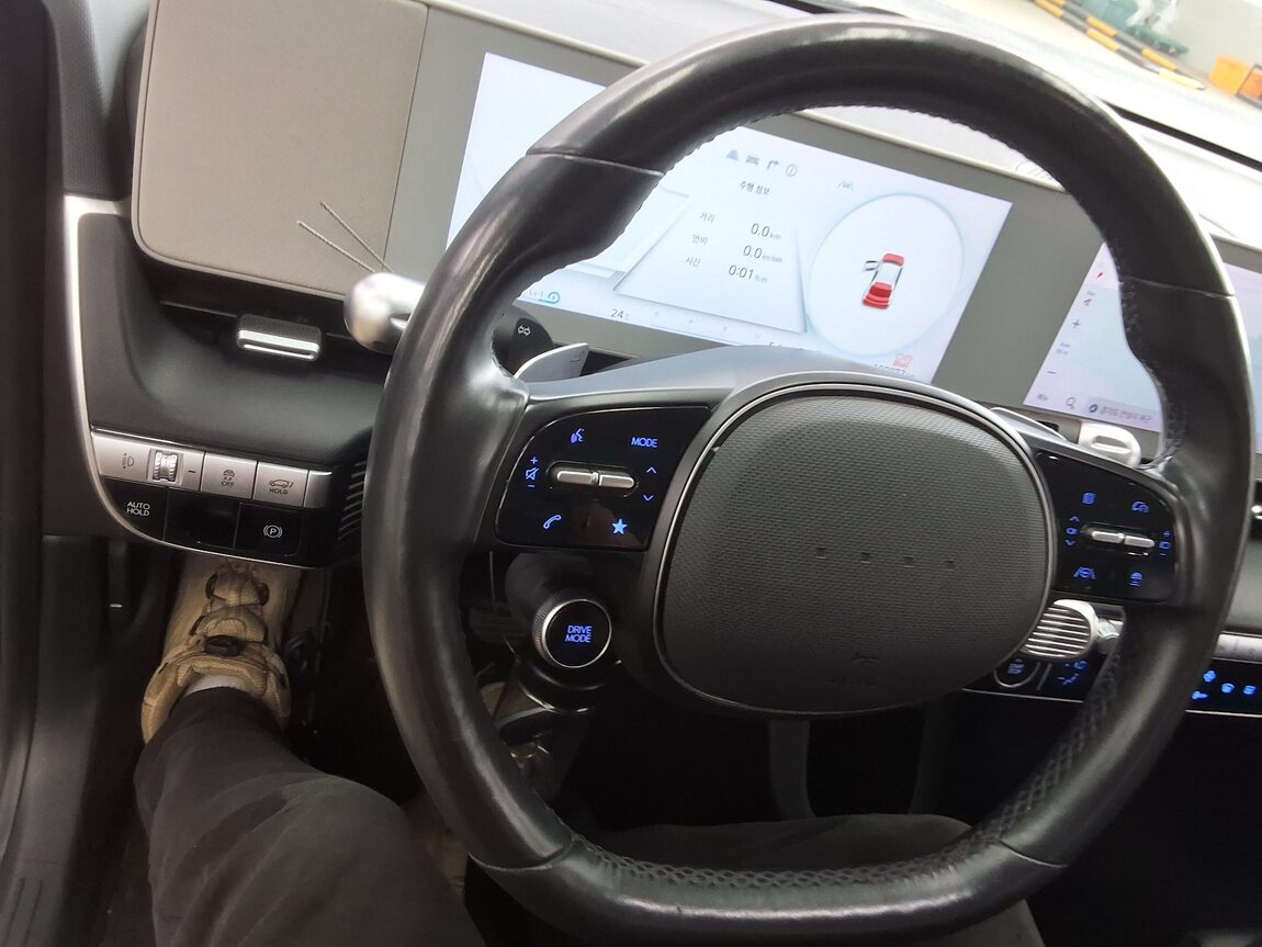 HYUNDAI IONIQ 5 EV AWD LONG RANGE EXCLUSIVE 2023 - zdjęcie 23