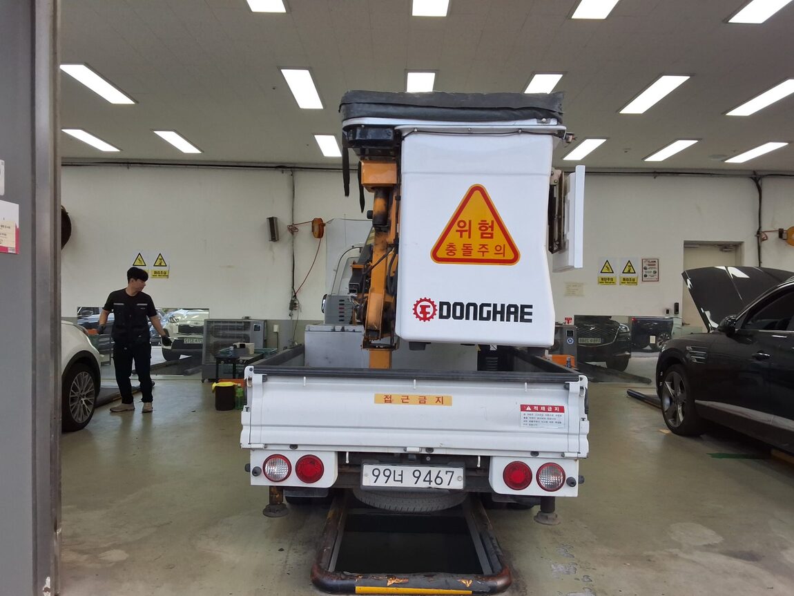 KIA THE NEW BONGO III CARGO 1 TON KING CAB EXTRA LONG WHEELBASE L 2022 - zdjęcie 12