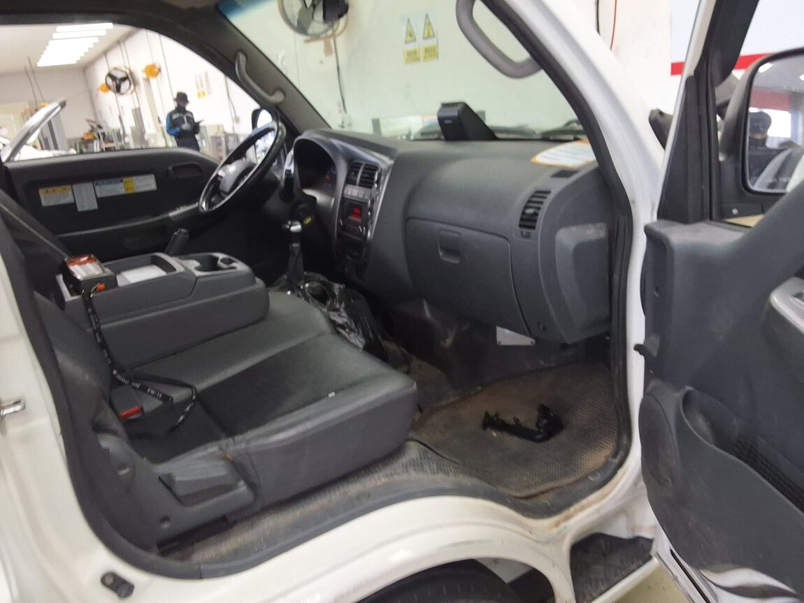 KIA THE NEW BONGO III CARGO 1 TON KING CAB EXTRA LONG WHEELBASE L 2022 - zdjęcie 11