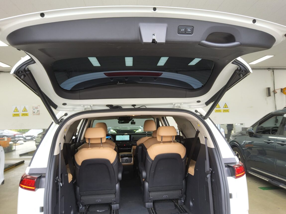 KIA NEW CARNIVAL (KA4) 9-SEATER GASOLINE NOBLESSE 2023 - zdjęcie 15