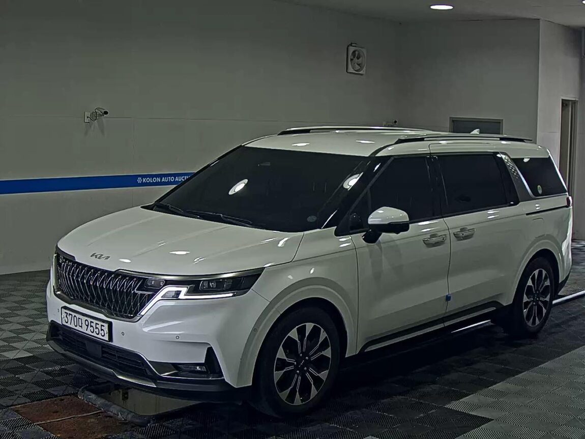 KIA NEW CARNIVAL (KA4) 9-SEATER GASOLINE NOBLESSE 2023 - zdjęcie 2