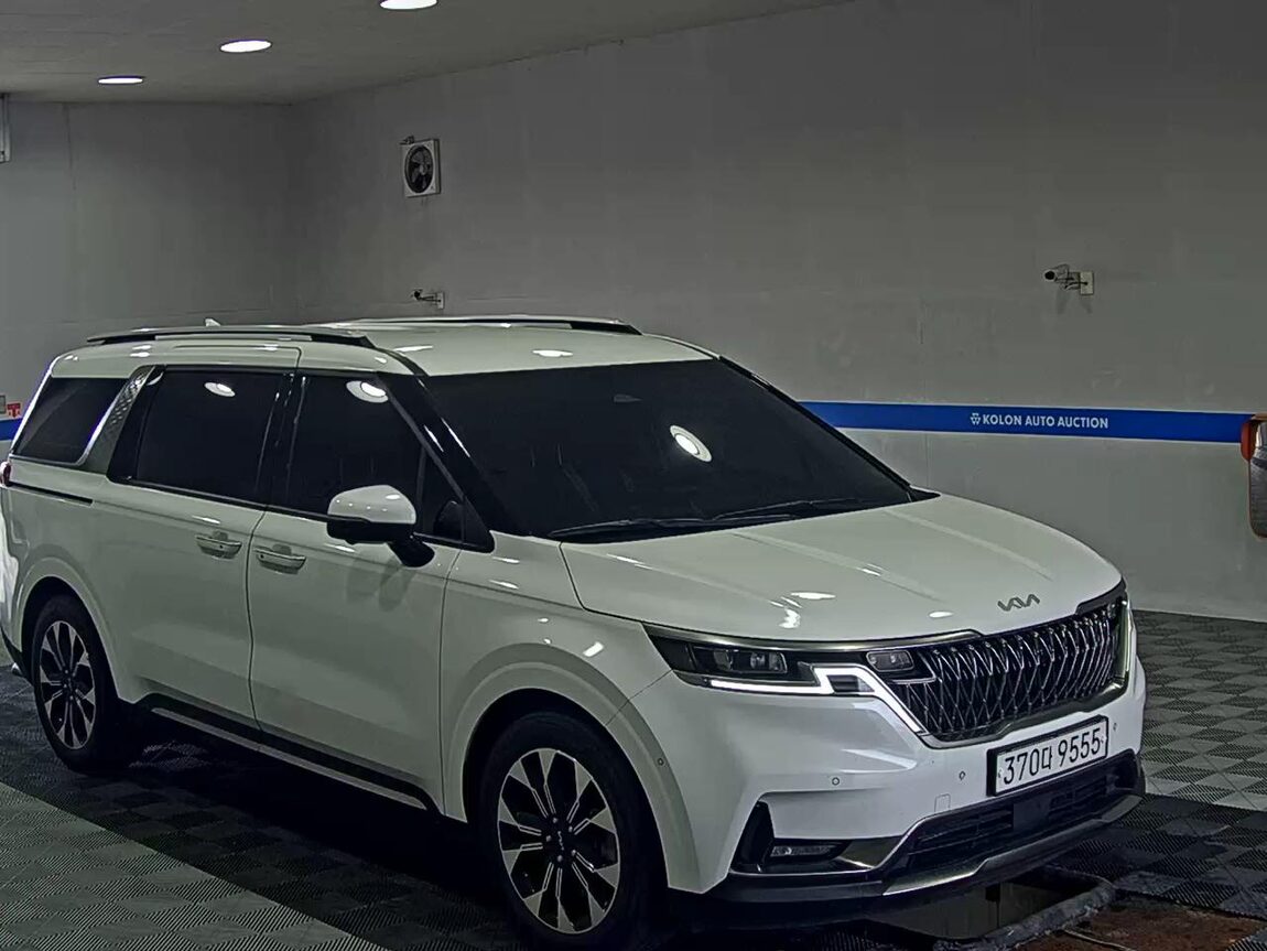 KIA NEW CARNIVAL (KA4) 9-SEATER GASOLINE NOBLESSE 2023 - zdjęcie 3