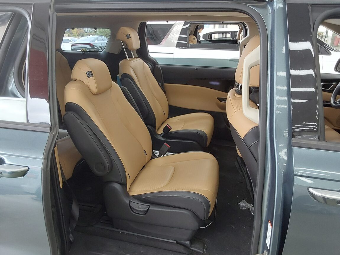 KIA NEW CARNIVAL (KA4) 9-SEATER DIESEL SIGNATURE 2023 - zdjęcie 13