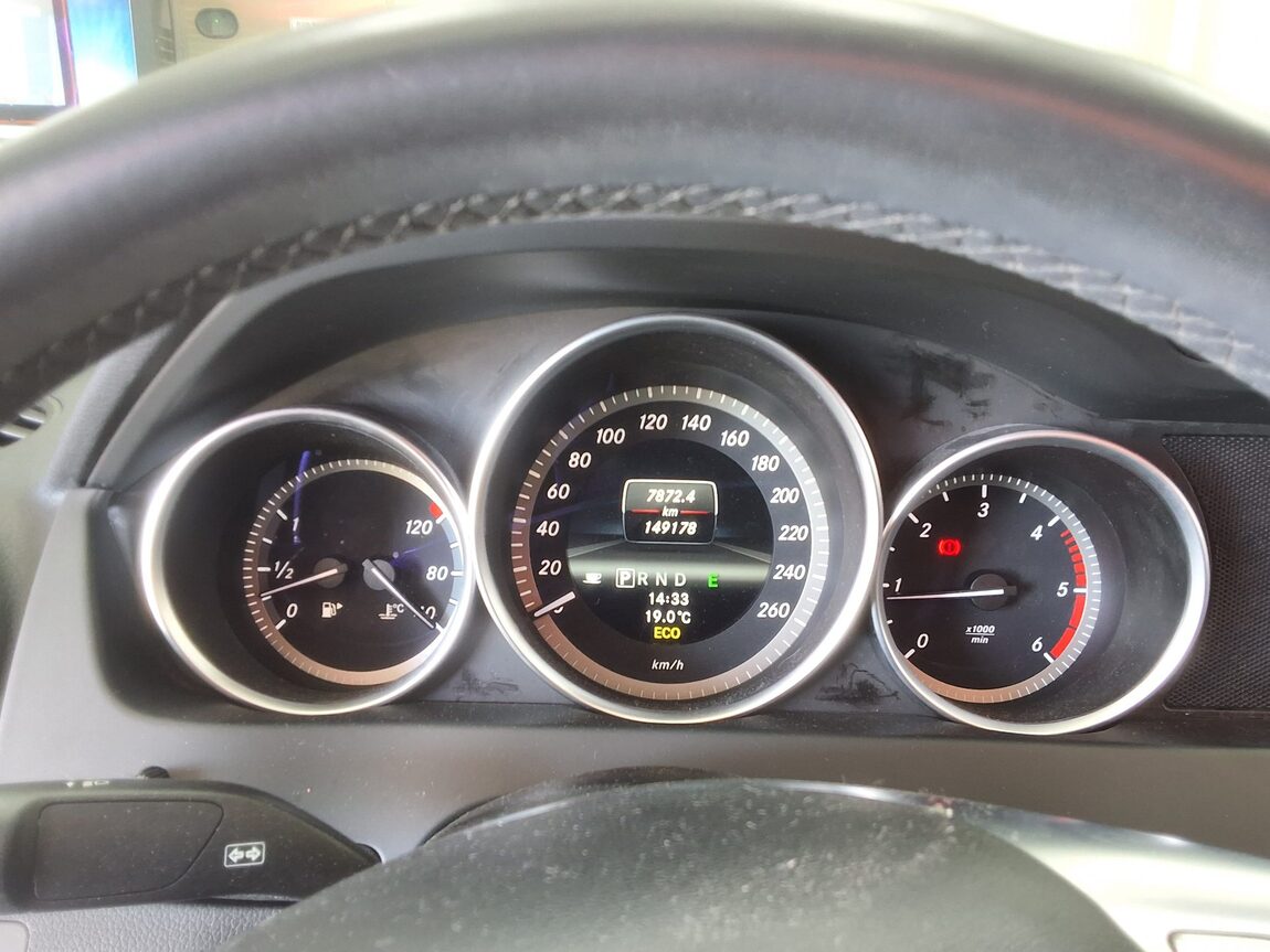 MERCEDES-BENZ C-CLASS (3RD GEN) C220 CDI 2013 - zdjęcie 10