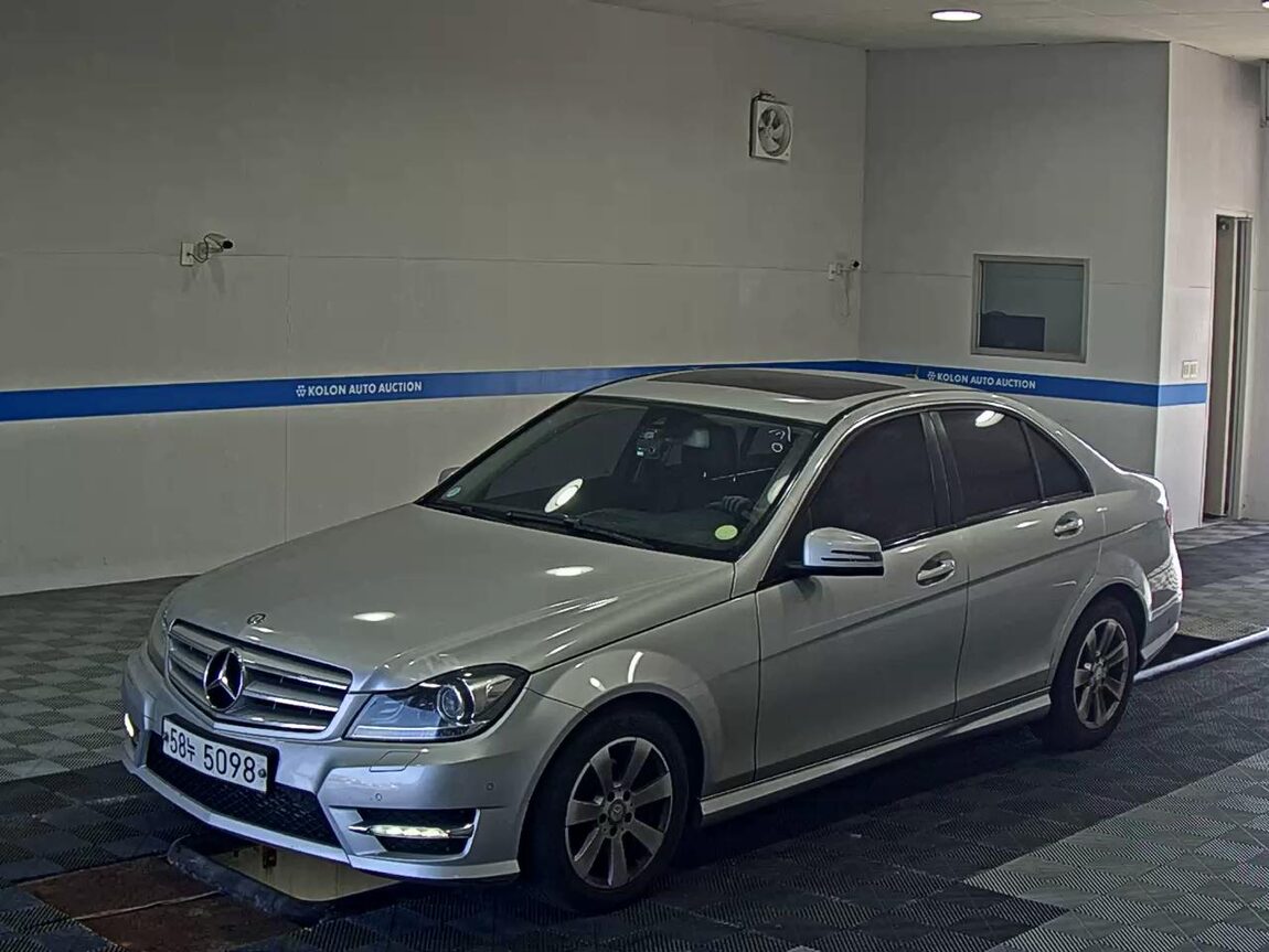 MERCEDES-BENZ C-CLASS (3RD GEN) C220 CDI 2013 - zdjęcie 2