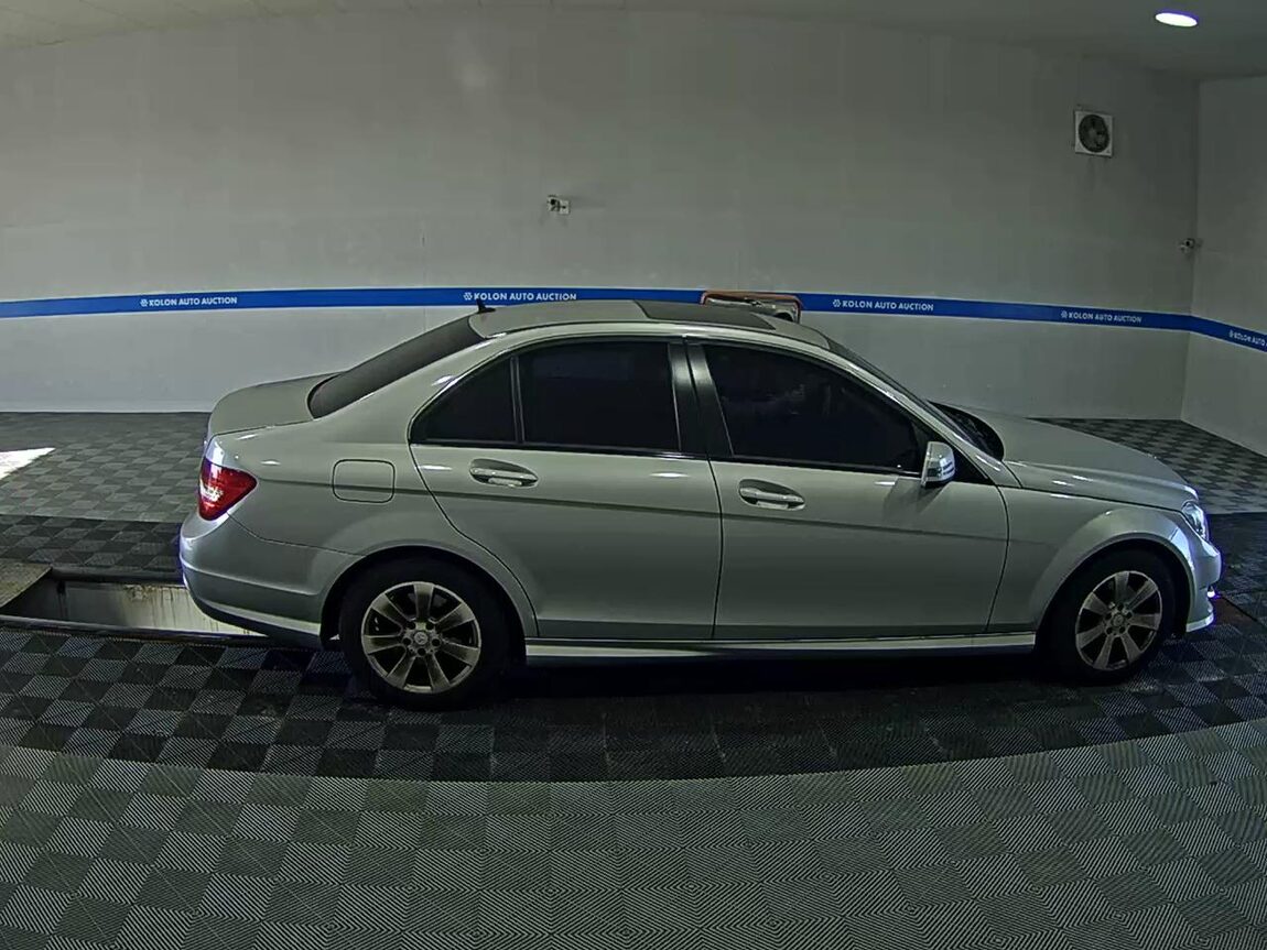 MERCEDES-BENZ C-CLASS (3RD GEN) C220 CDI 2013 - zdjęcie 4