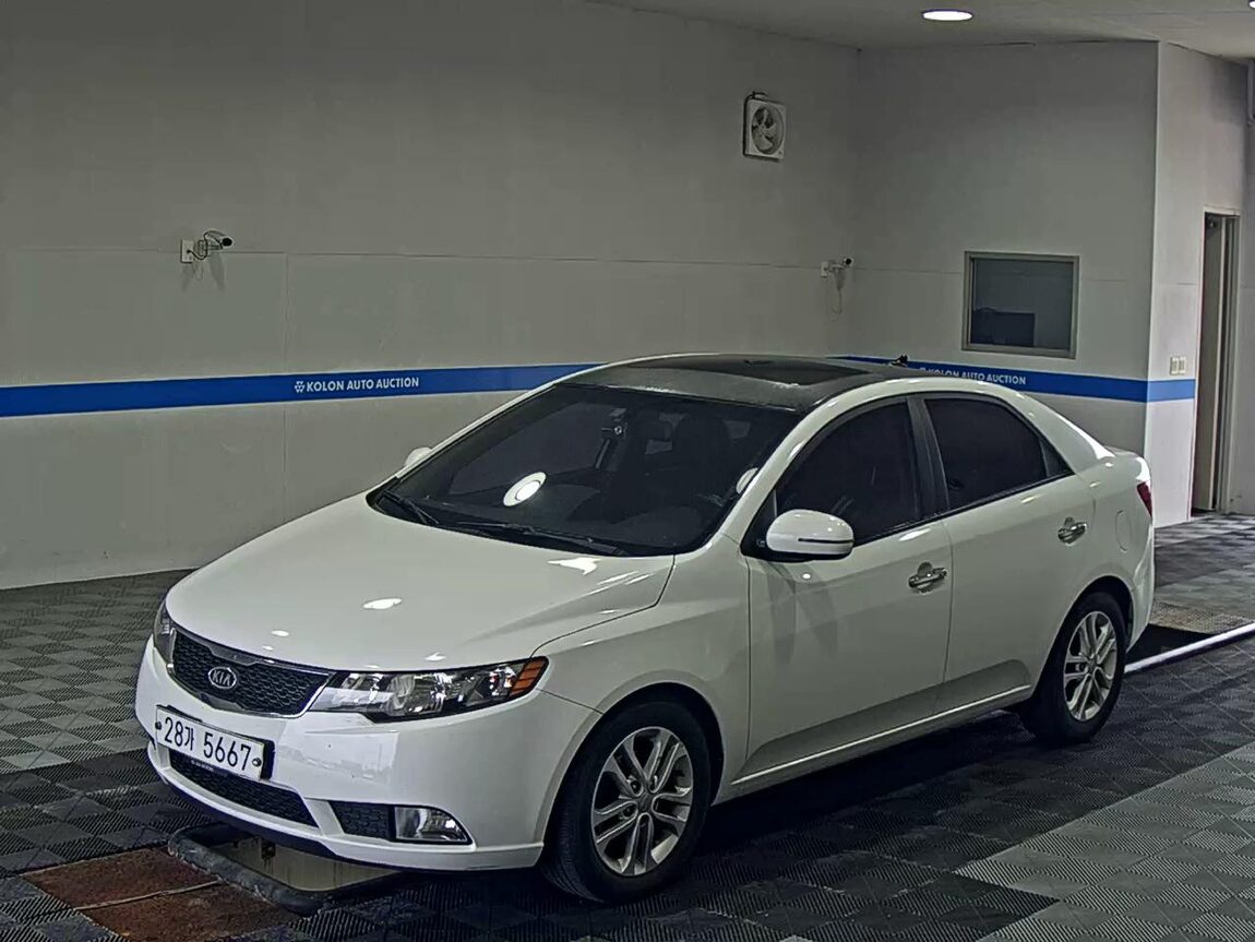 KIA FORTE 1.6 GDI LUXURY ECO PLUS 2012 - zdjęcie 2